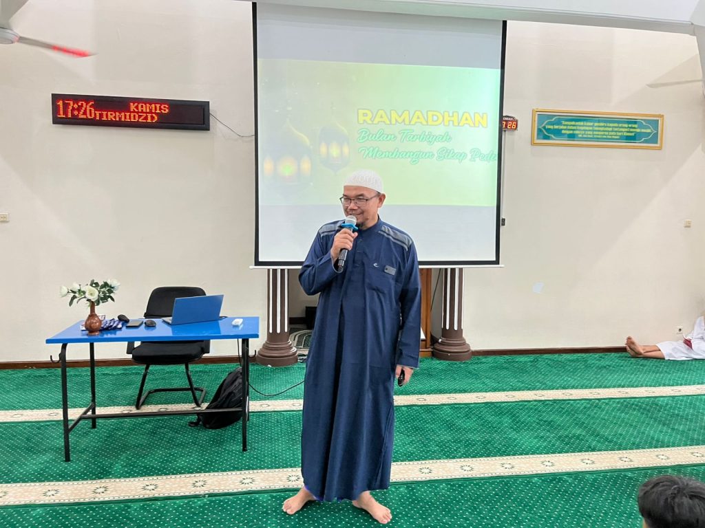 TAMER (Tausiah Menjelang Iftar): Menghidupkan Semangat Ramadhan di SMP Internat Al Kausar
